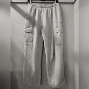 Aritzia TNA Sweatfleece Cozy Fleece Mega Fit Cargo Sweatpants Gray Size Small